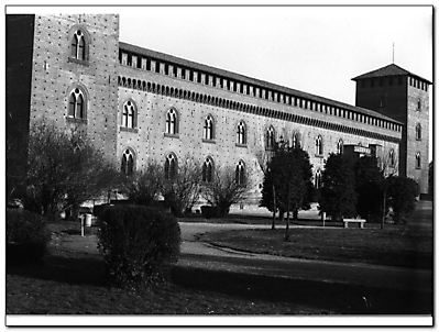 Scorci di un passato della città di Pavia Italy-8